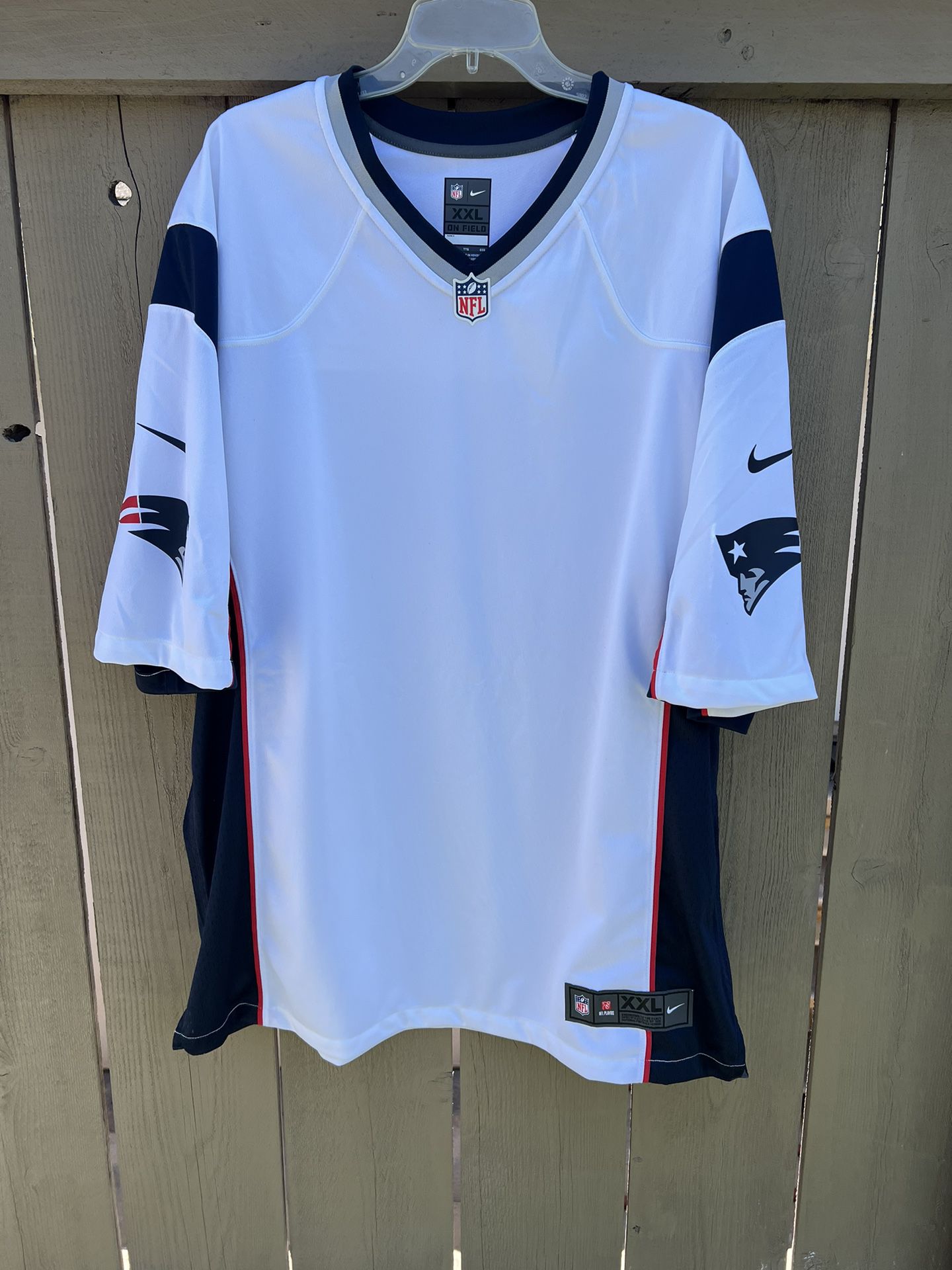 Nike On Field New England Patriots Customizable Blank NFL NWOT Jersey - 2XL XXL