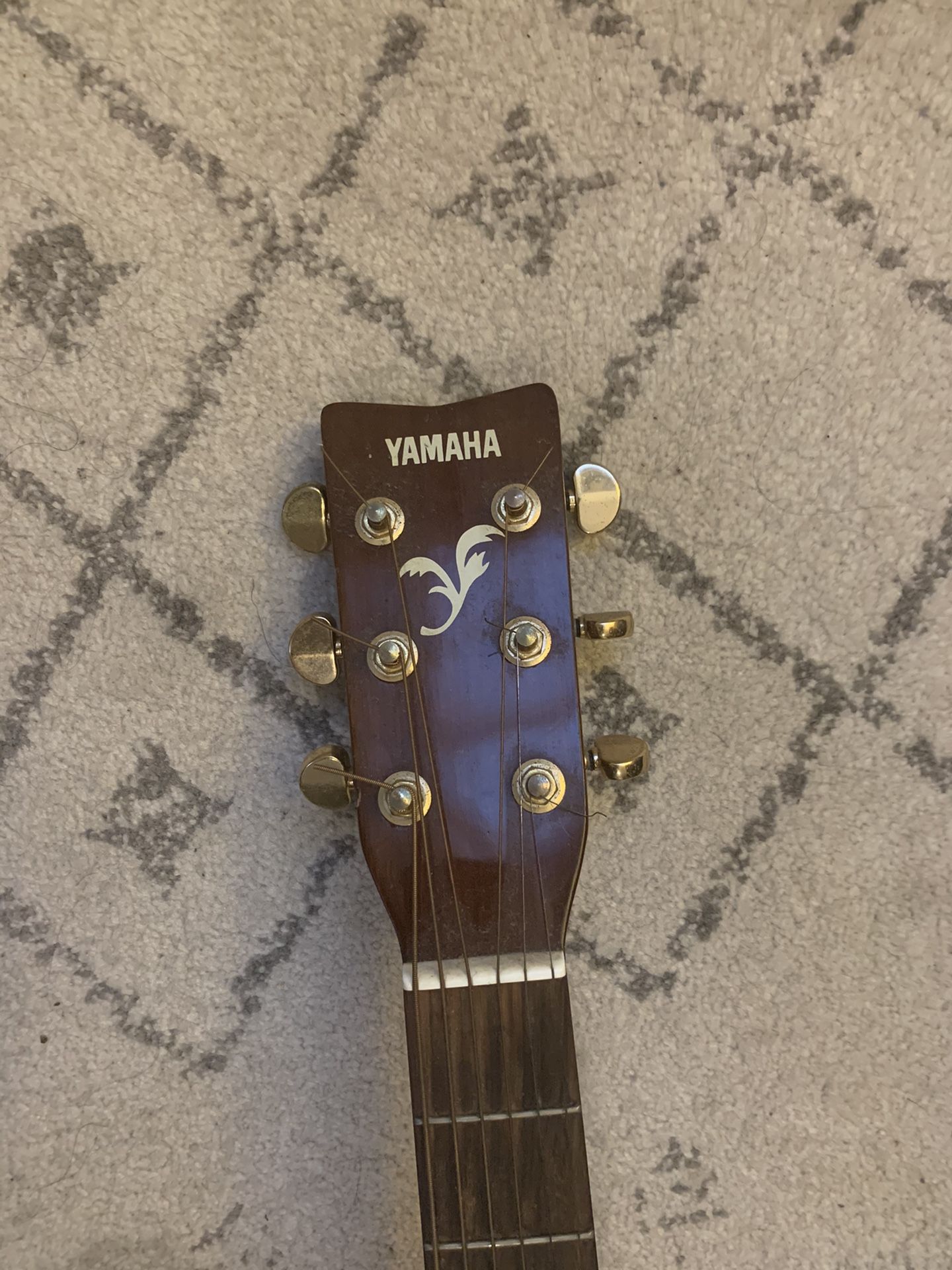 Yamaha F335 Guitar