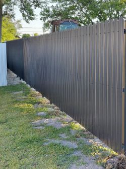 Backyard Fencing & Privacy Fence Installation