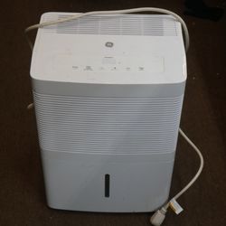 GE DEHUMIDIFIER ADEL20LYQ1 PRE OWNED 865724-1