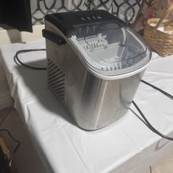 Ice Maker 