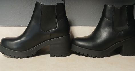 Women's Boots
