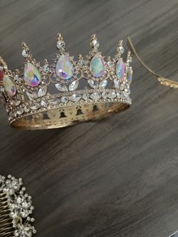 15 Crowns