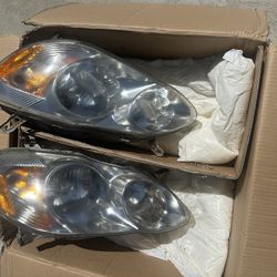 2003-2007 Toyota Corolla Headlights $50