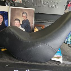 Harley Lowrider Seat