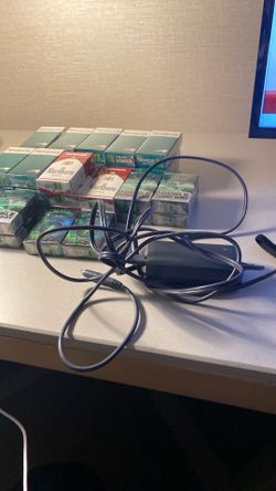 Universal laptop charger