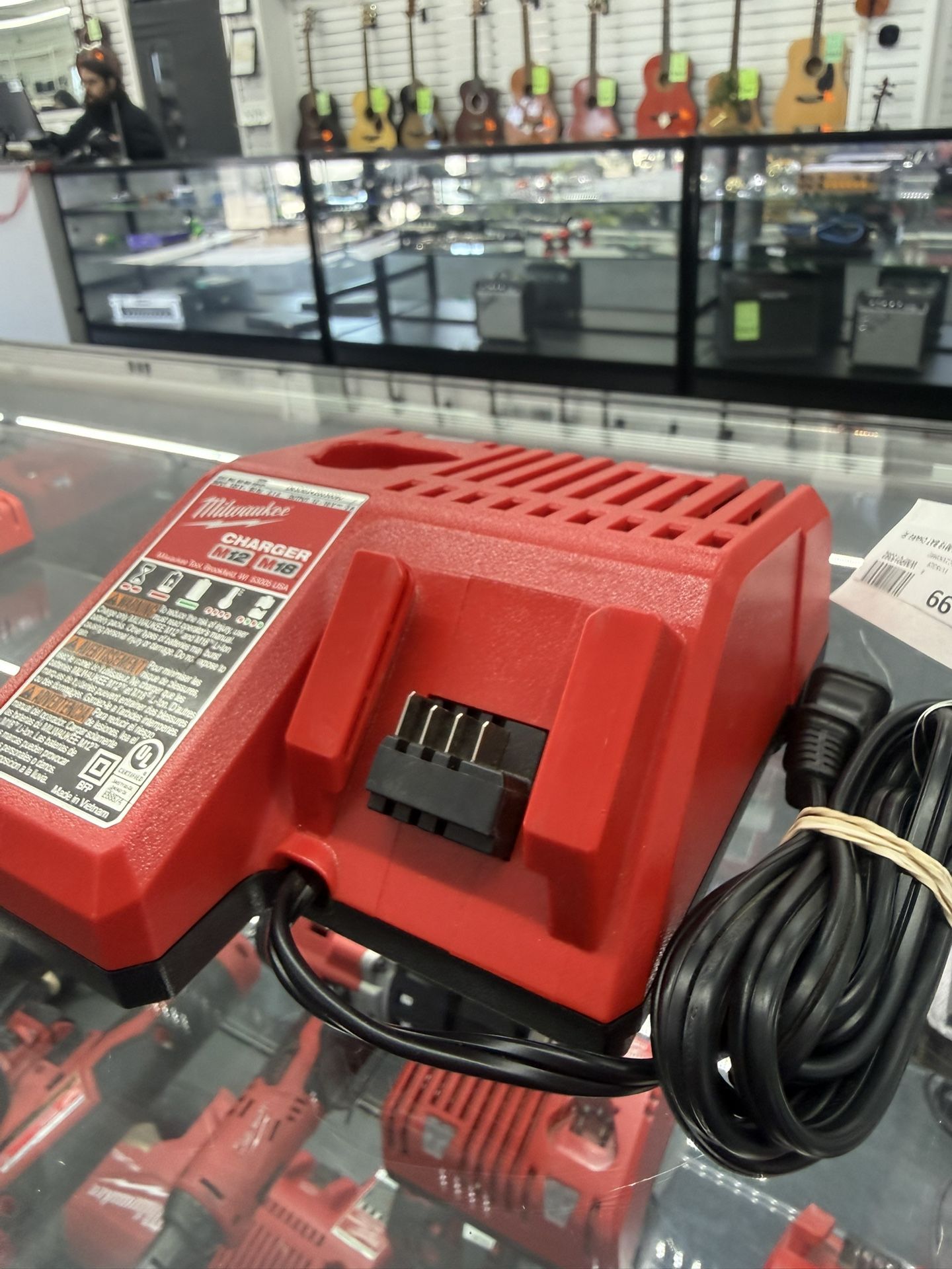 Milwaukee M12/M18 Battery Charger (WMP015392) π