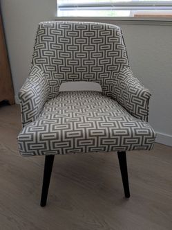 Accent chair
