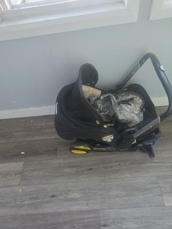 Doona Car Seat Stroller with Base