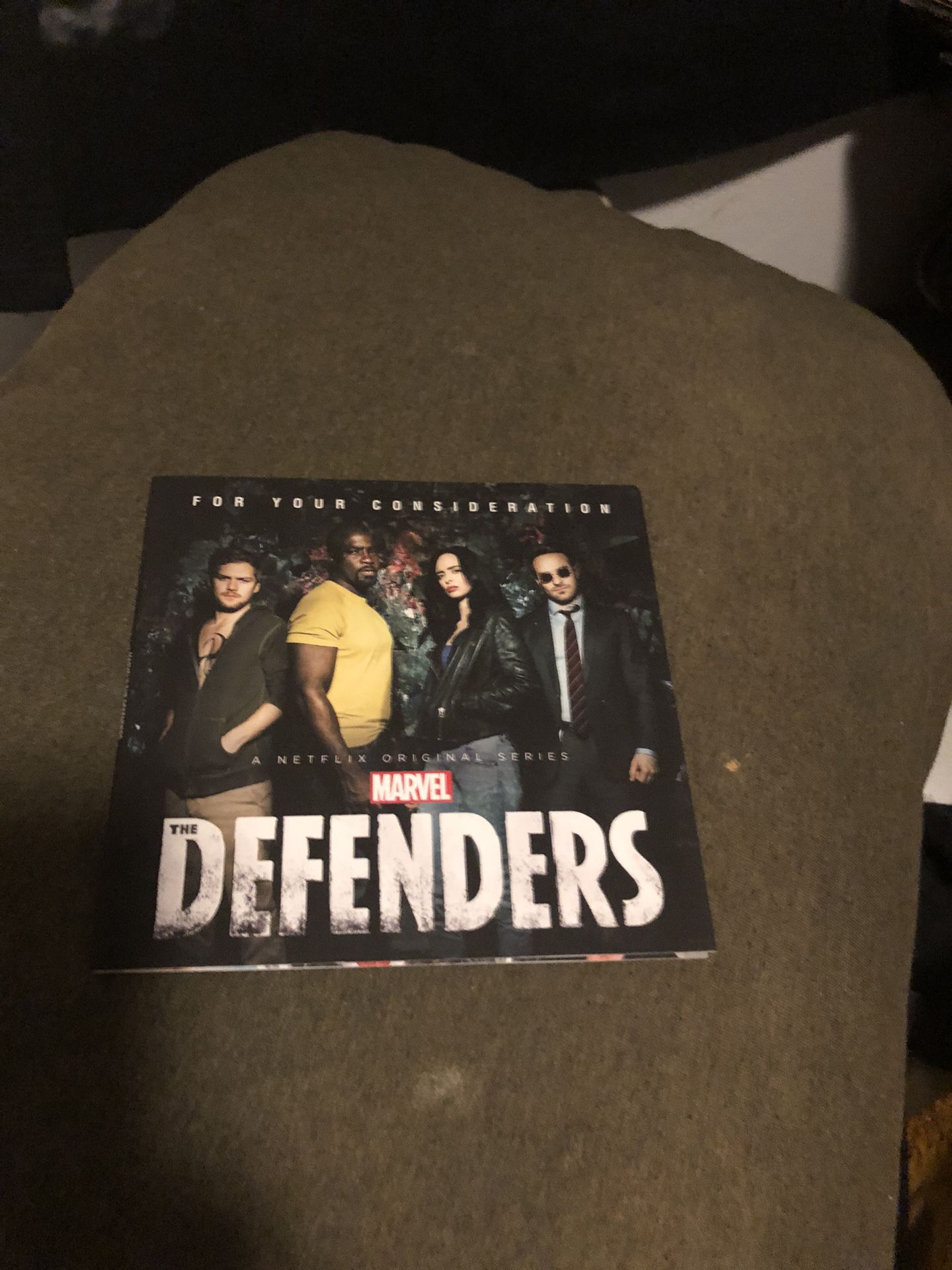 The Defenders  Netflix DVD Unused! 