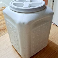 Dog Food Storage 