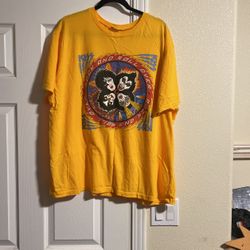 Size 2XL. Vintage Kiss T-Shirt. 
