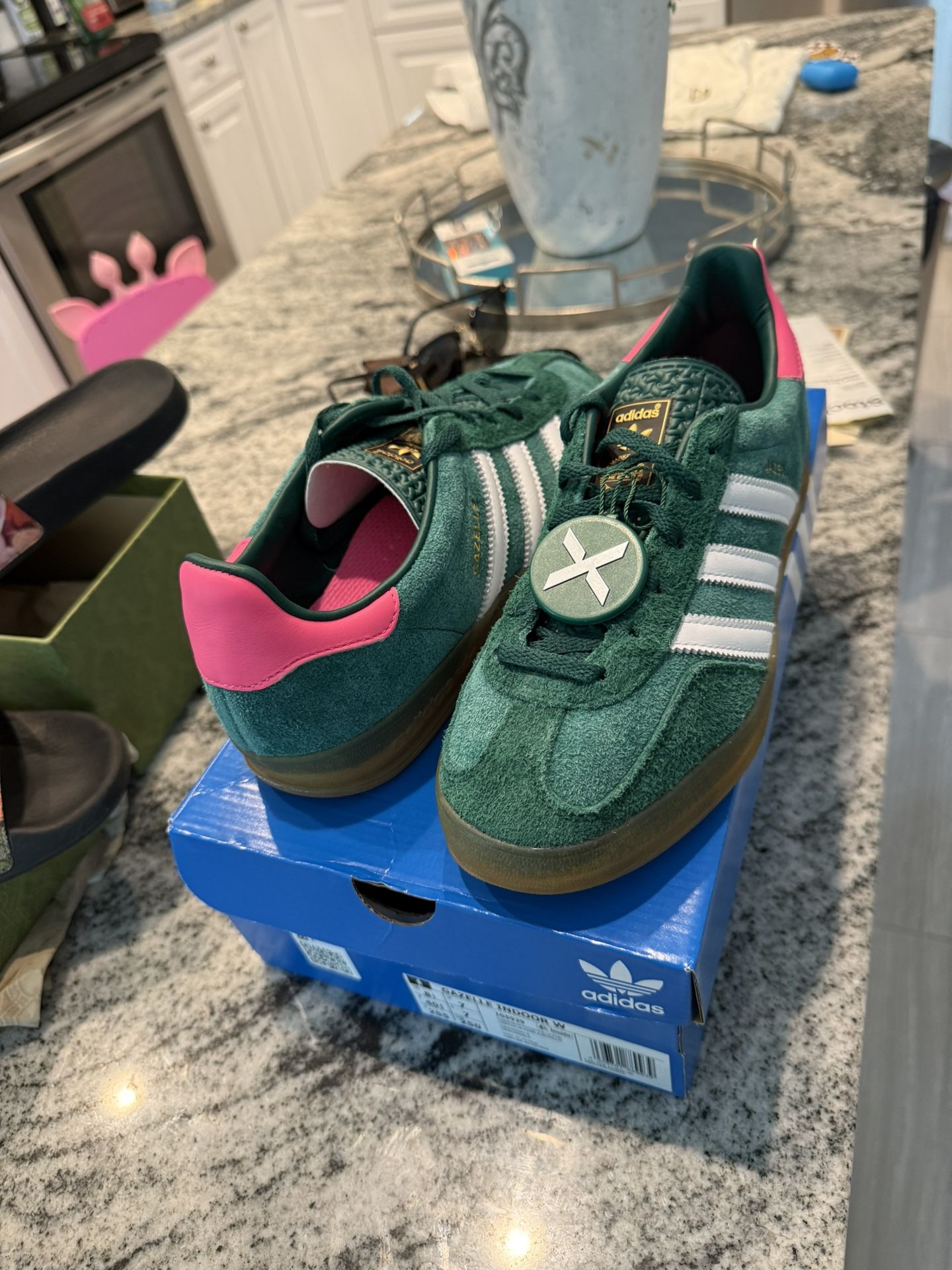 Adidas Size 8.5 Women’s