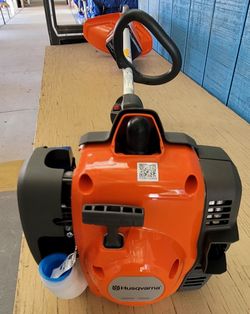 Husqvarna 122L Straight Shaft Weed Trimmer -BRAND NEW