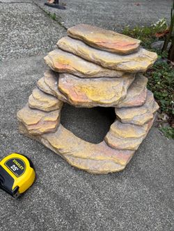 Reptile Rock Cave Hide Decoration