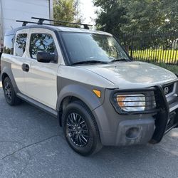 2005 Honda Element 