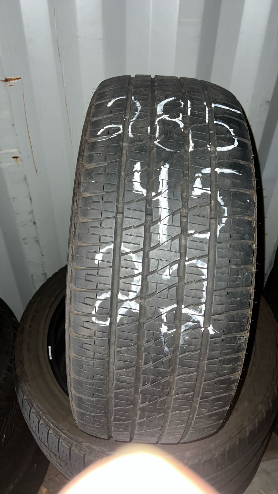 4-285/45/22 Bridgestone Dueler