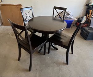 Round table and 4 chairs