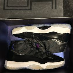 authentic Jordan 11 Space Jams Size 8.5M 8.7/10 Condition Og All