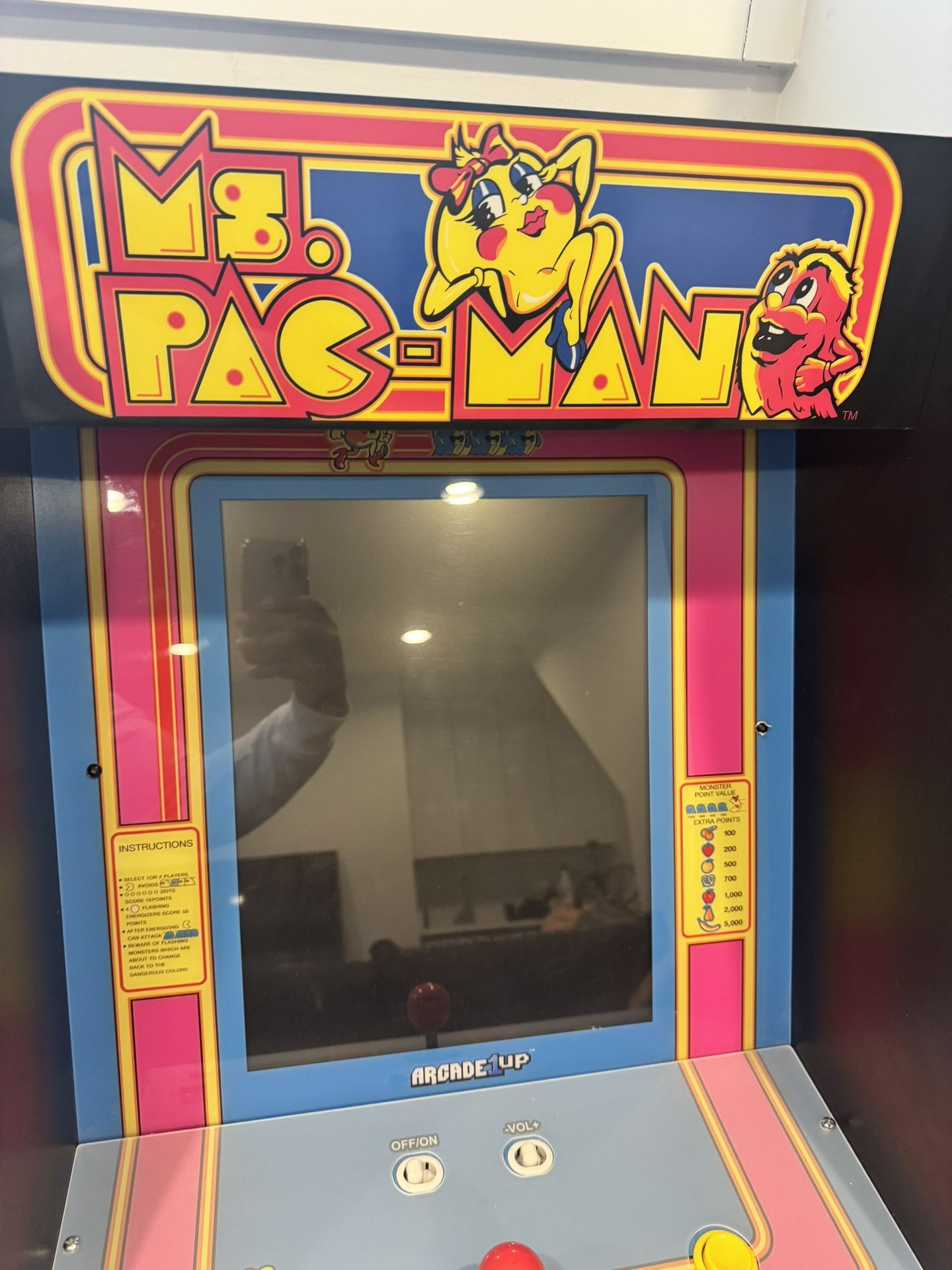 The ICONIC Ms. PAC MAN! With Extra Games! Already Assembled! 