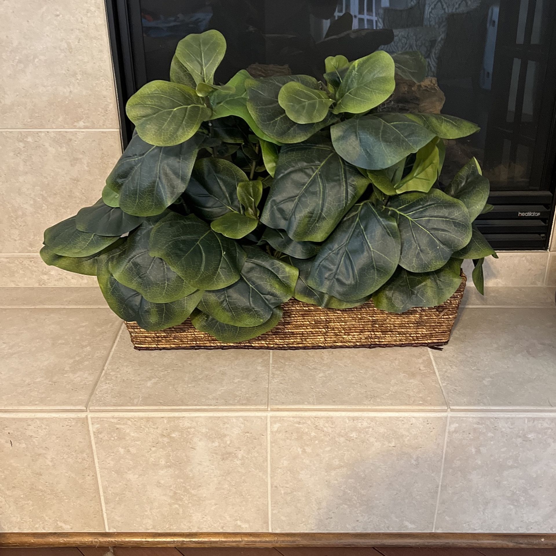 Artificial Plant Arrangement for Sale in Fontana, CA OfferUp