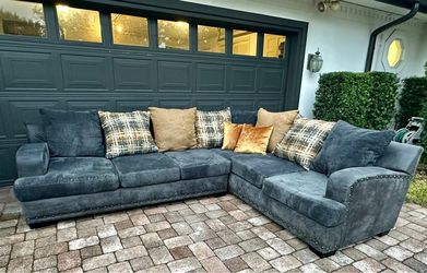 Sofa big…Delivery extra