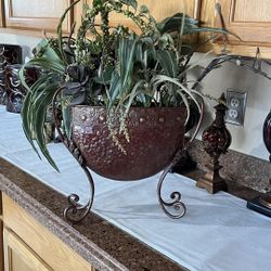 metal arrangement  23” x 16”