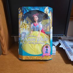 Snow White Doll In Box Mattel 1992 Model#7783