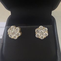 Certified Vs Diamond Earrings