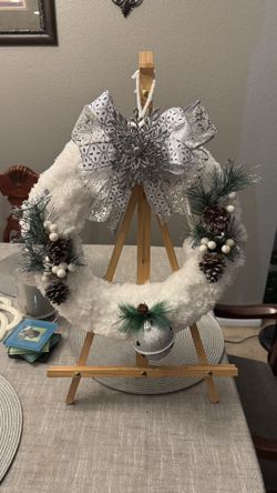 White Christmas Wreath