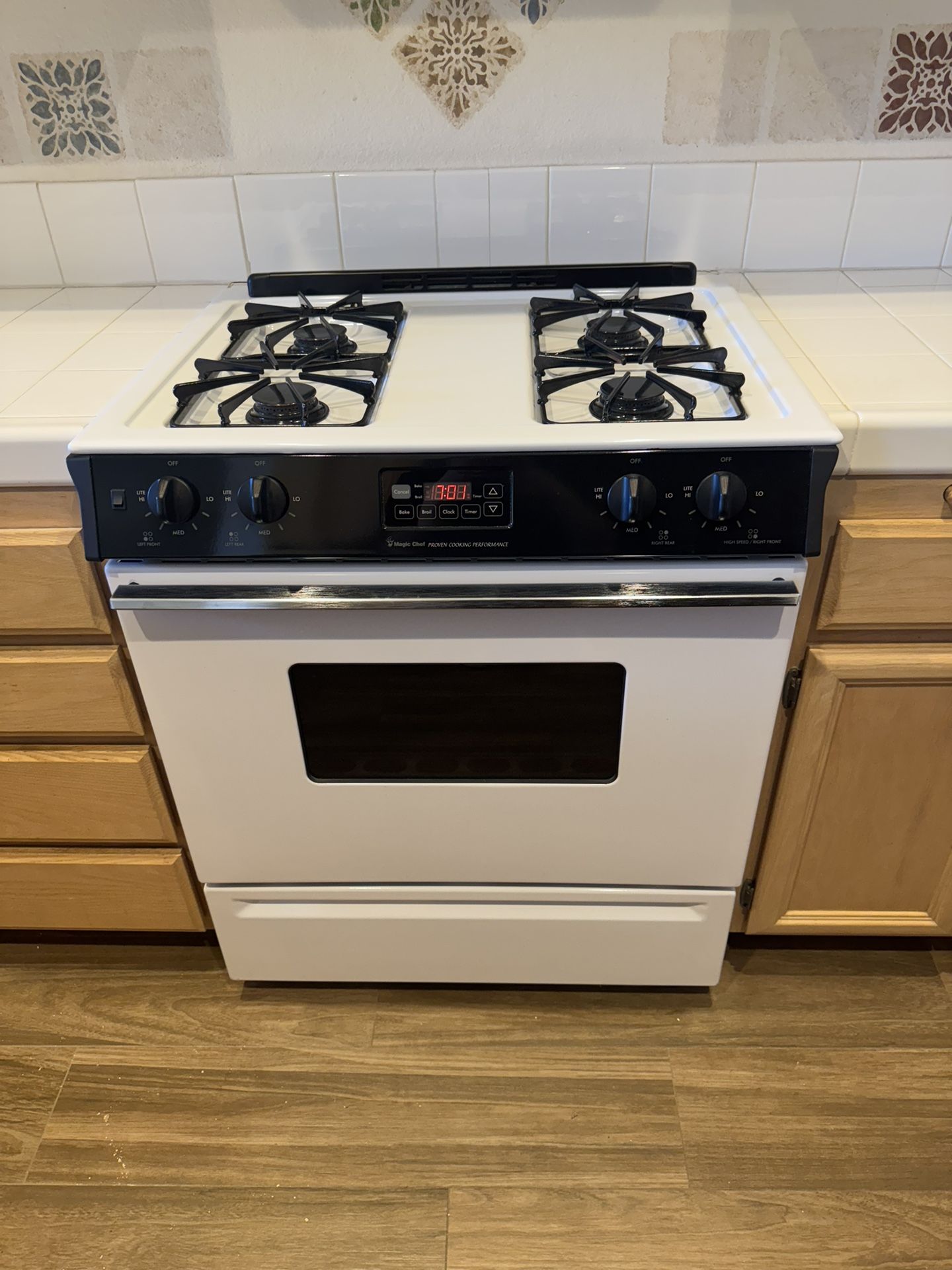 magic chef stove Gas