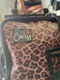 Catty Makeup hair product caddy