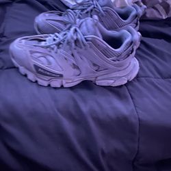 Balenciaga Tracks Size 10