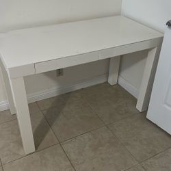 Vanity Table 