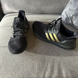 Adidas Ultra Boost Tenis Shoes For Men. Size 10