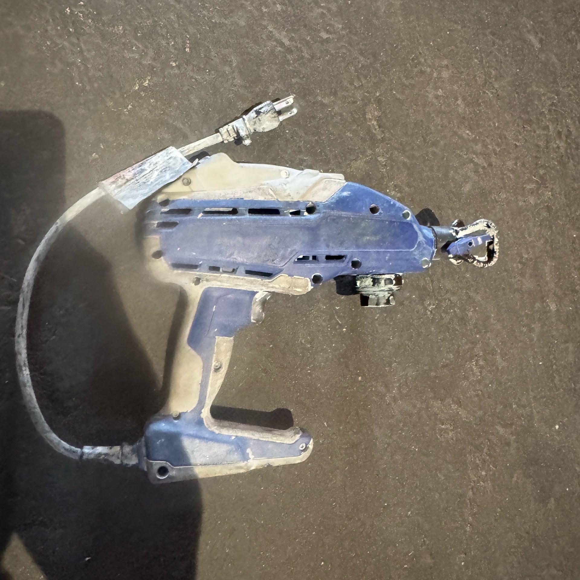 Paint gun