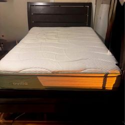 Queen Mattress Box Spring and Wood Frame