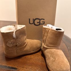 UGG Keelan Boot Size 9 