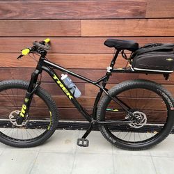 TREK Stache9 21.5 Mountain Bike