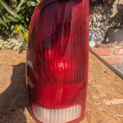 Original 1999 Ford F-250 Back Tail Light 