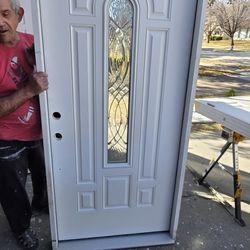 36x80 Front Door , Ritgh Swing , Ready To Install