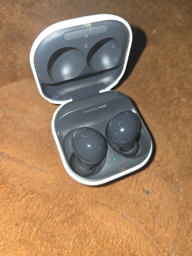 Samsung Bluetooth Earbuds