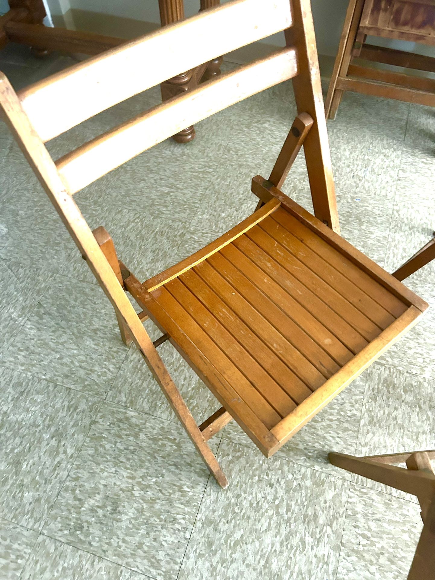 6 Vintage Wood Folding Chairs 
