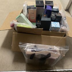 Good Perfume Smells So Well.