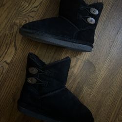 Girls Bearpaw Boots Size 1y