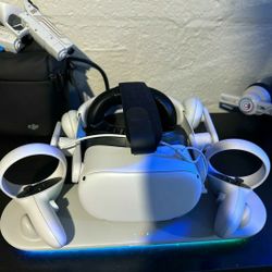 Meta Quest 2 256gb with kiwi accessories and official meta case