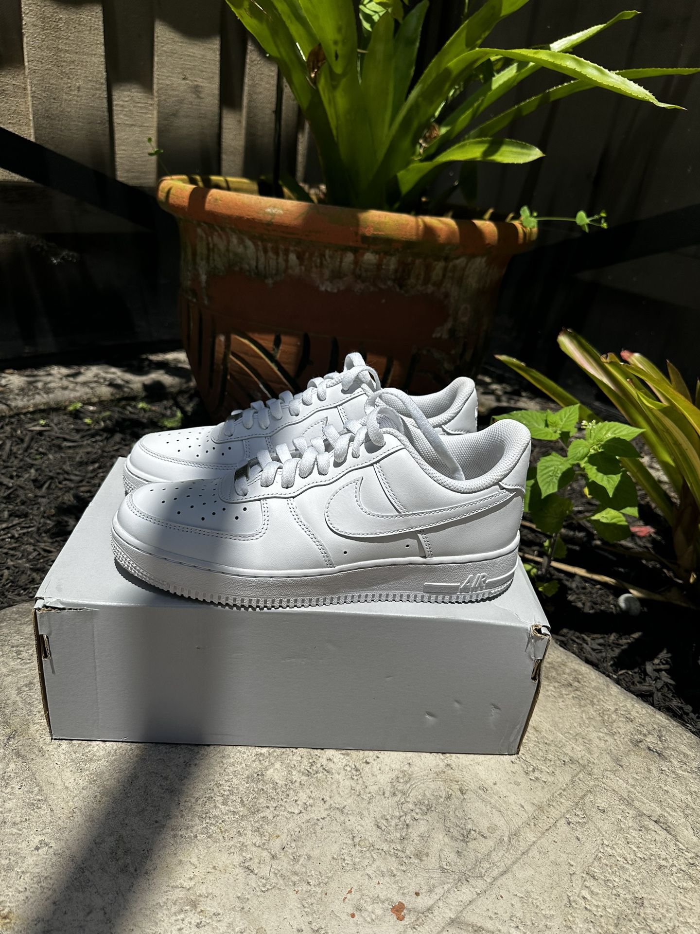 Air Force Ones / Women’s Size 8 