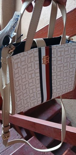 Tommy Hilfiger Purse