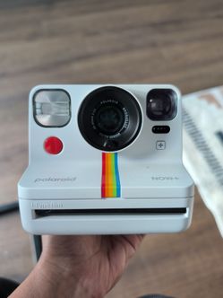 Polaroid now+