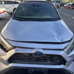 Parting Out 2022 Toyota RAV4  XSE